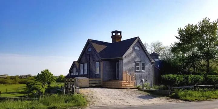 rental property in 31 Madaket Road