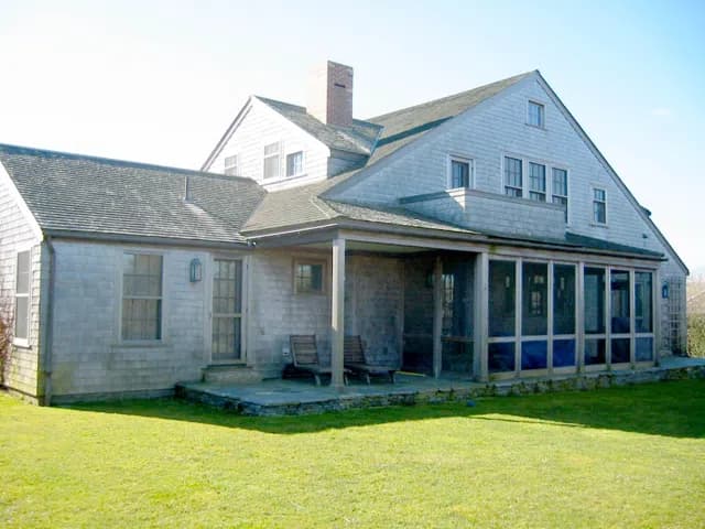rental property in 7 Meadow Lane