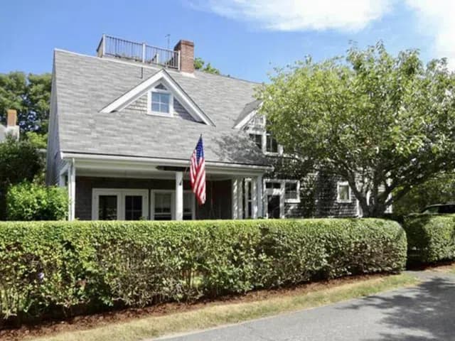 rental property in 3 Cabot Lane