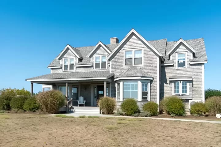 rental property in 39 West Miacomet Road