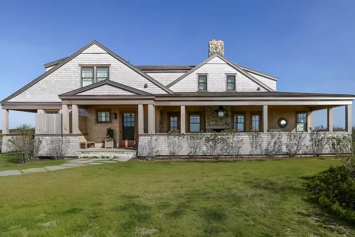 rental property in 37 West Miacomet Road