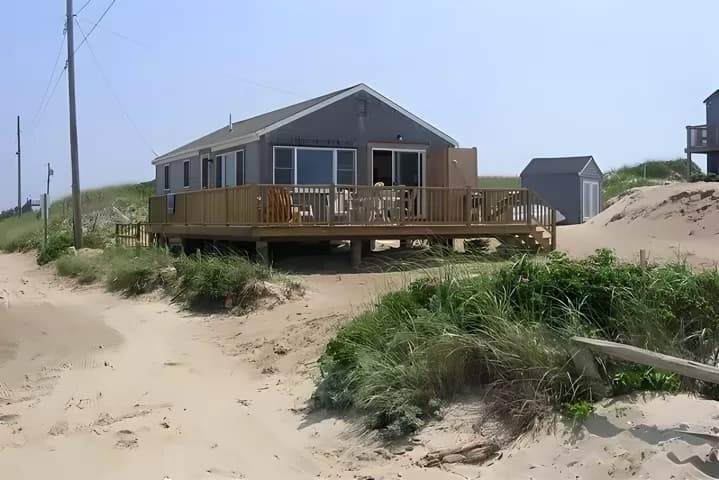 rental property in 34 Massachusetts Avenue