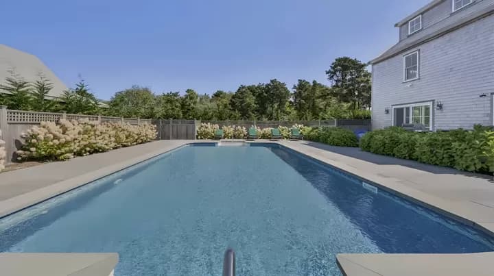 rental property in 11 Miller Lane