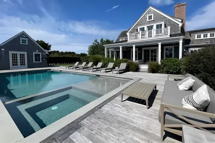 rental property in 5 Monohansett Road
