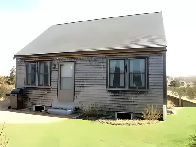 rental property in 75 Burnell Street