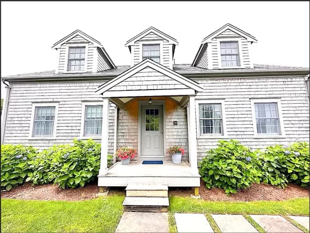 rental property in 16R Eel Point Road