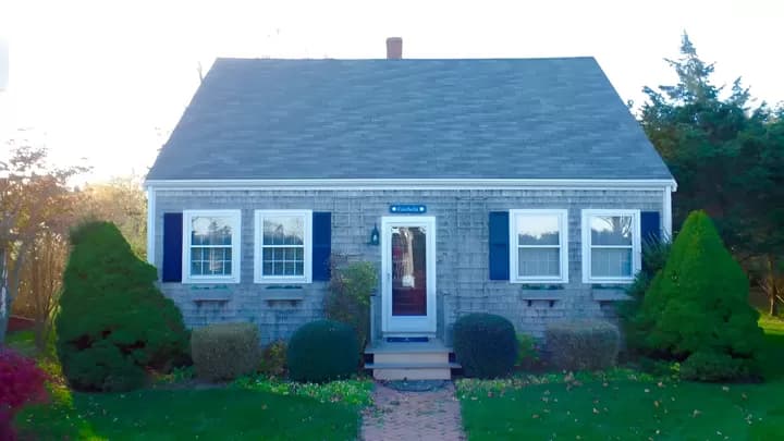 rental property in 29 Surfside Road