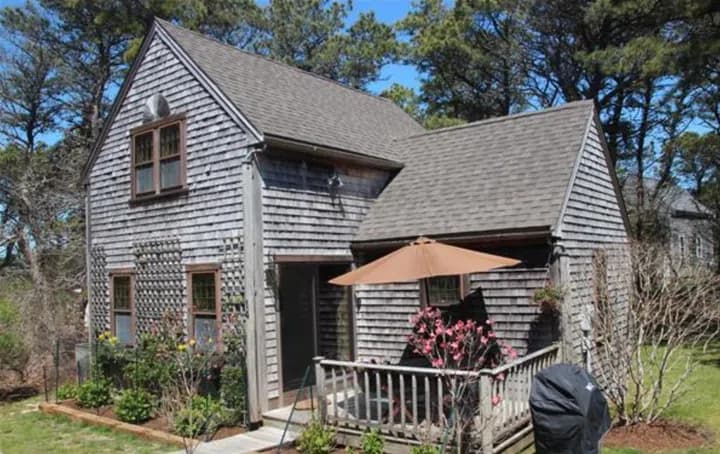 rental property in 14 The Grove (Cottage)